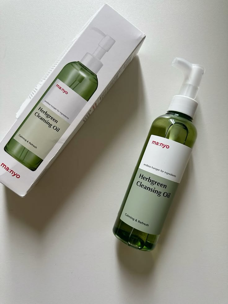 Manyo Herbgreen Cleansing Oil – Purify, Calm & Balance Naturally
