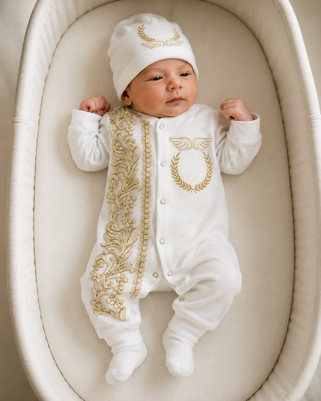 Luxury Newborn 11-Piece Hospital Set with Blanket