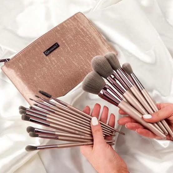 BH Cosmetics Makeup Brush Set – Affordable Glam with Pro-Level Precision