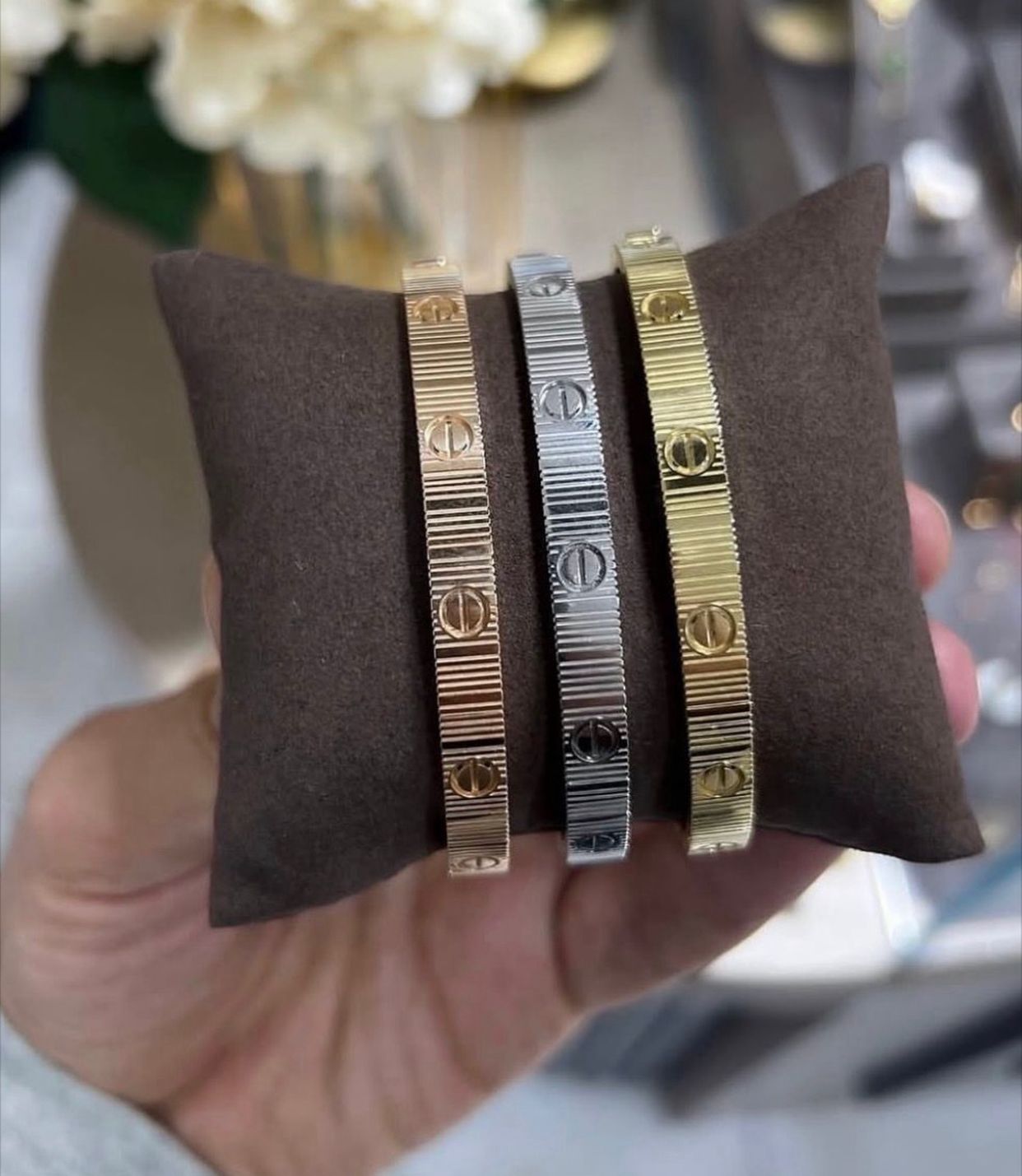 Signature Textured Bracelet Set – 3 Pieces