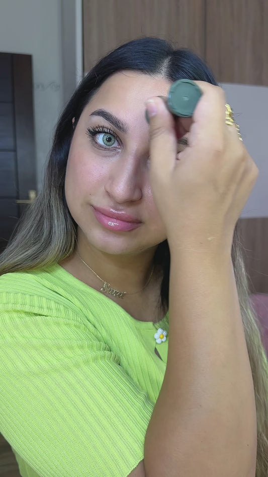 Oil Absorbing Stone – Instantly Mattify & Refresh Your Skin